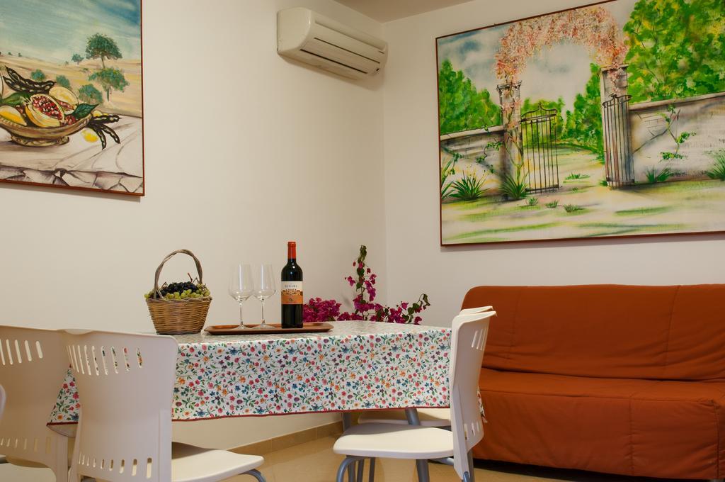 Residence Casa Del Mar Sicilia Marina di Modica Bagian luar foto