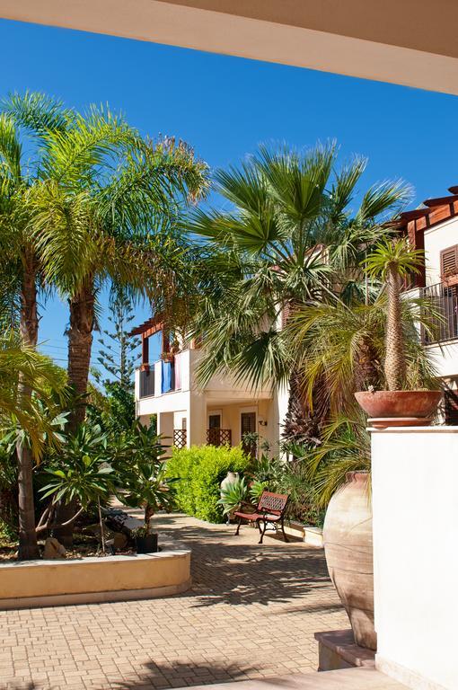 Residence Casa Del Mar Sicilia Marina di Modica Bagian luar foto